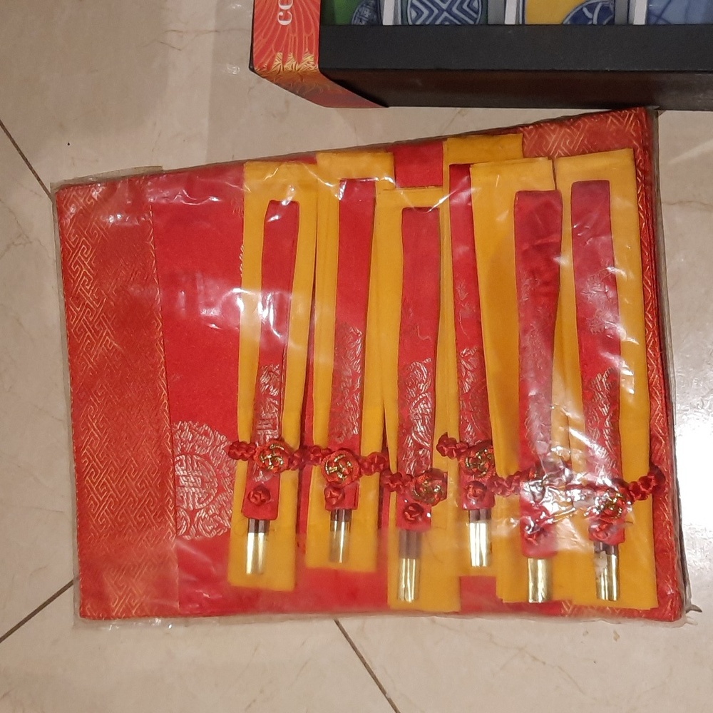 🎁💕 NIP 24PC AUTHENTIC ASIAN PLACEMATS NAPKINS CHOPSTICKS HOLDERS🐉🍽❤️💛